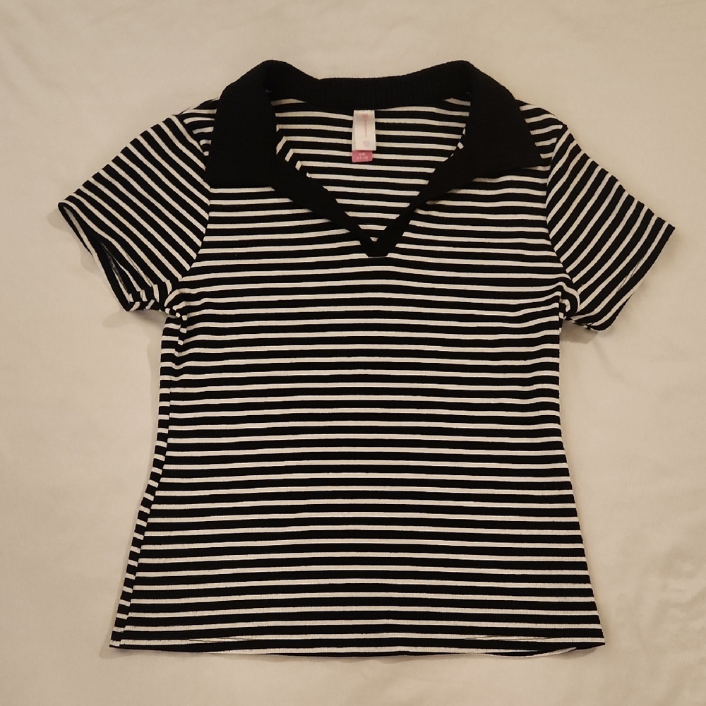 Striped Tops Women's Size Large - Picture 5 of 8